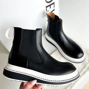 NWT LOEWE Chunky Leather Chelsea Boots in Black